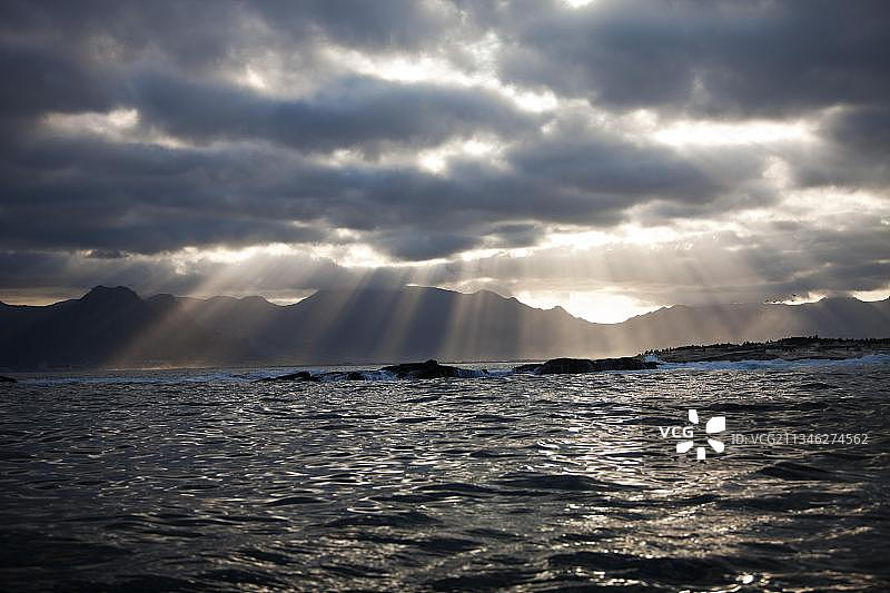 南非福尔斯湾海豹岛的日落图片素材