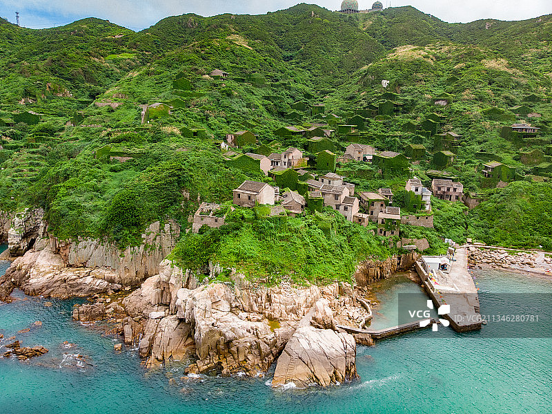 浙江省舟山市嵊泗列岛嵊山岛绿野仙踪无人村图片素材