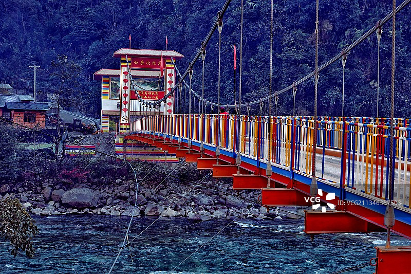 云南怒江独龙江大桥图片素材