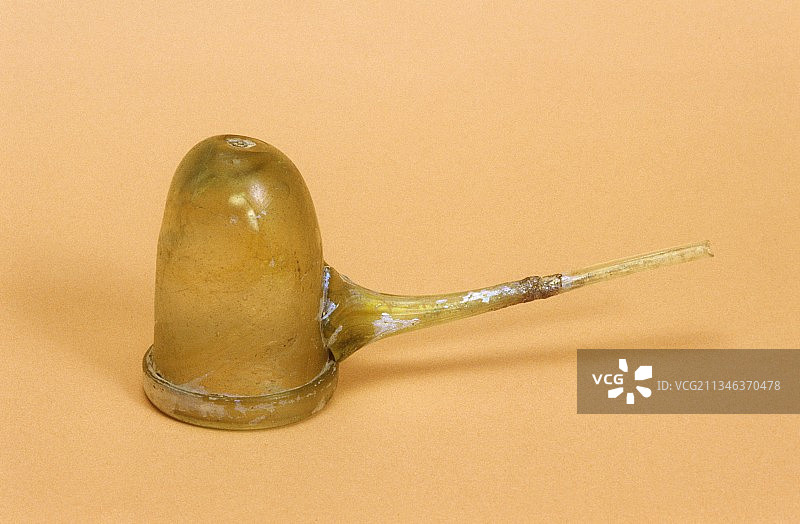 17世纪的简易拔罐器图片素材