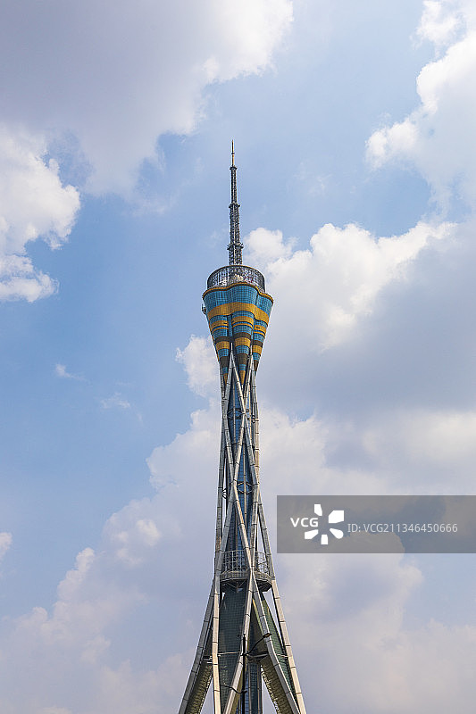 河南省郑州市城市地标建筑中原福塔图片素材
