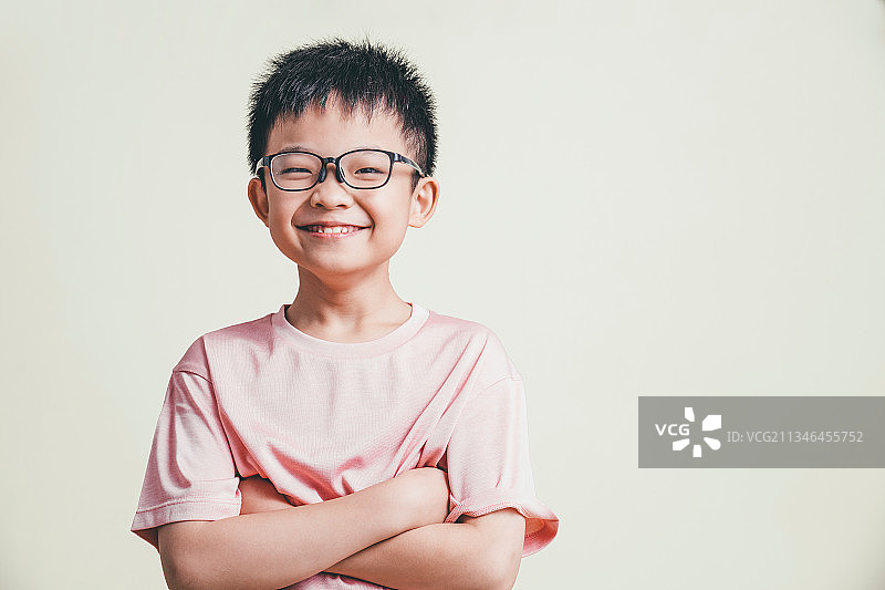 漂亮的小男孩图片素材