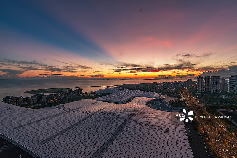 海口国际会展中心日出图片素材