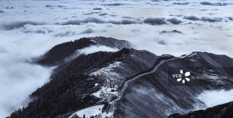 四川雅安宝兴县360度观景平台达瓦更扎景区图片素材