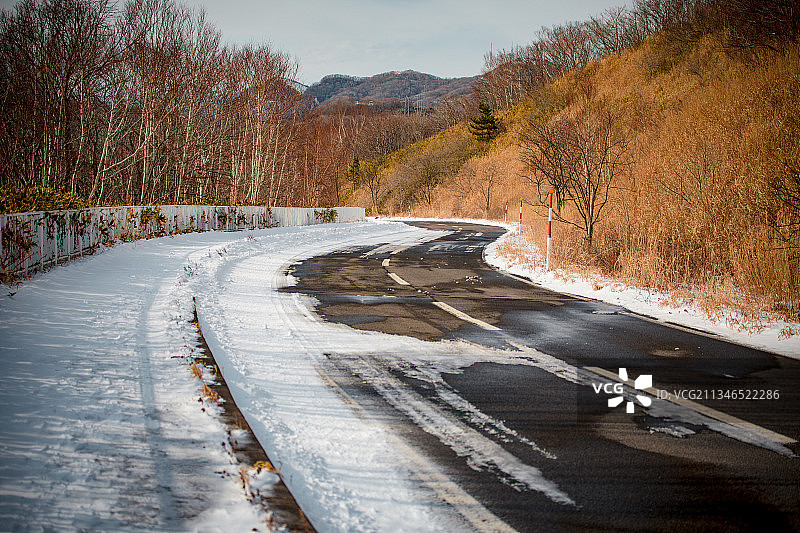 日本北海道室兰地球岬百景之首第一海洋冬季秋季路雪冰雪风景图片素材