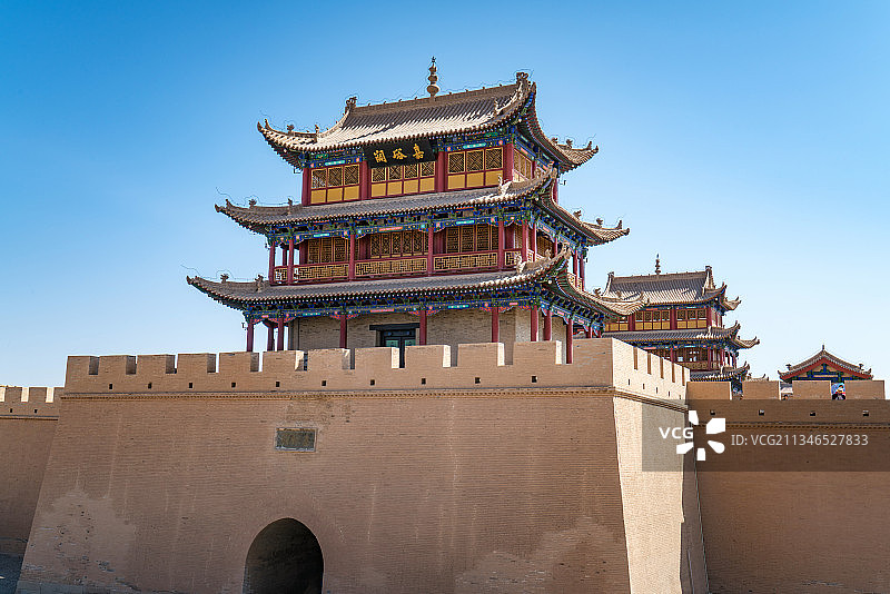 中国甘肃省雄伟的嘉峪关城楼图片素材