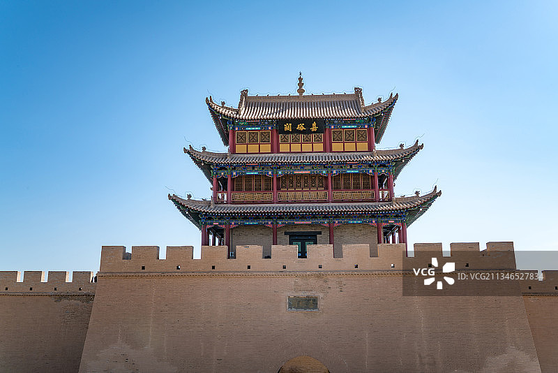 中国甘肃省雄伟的嘉峪关城楼图片素材