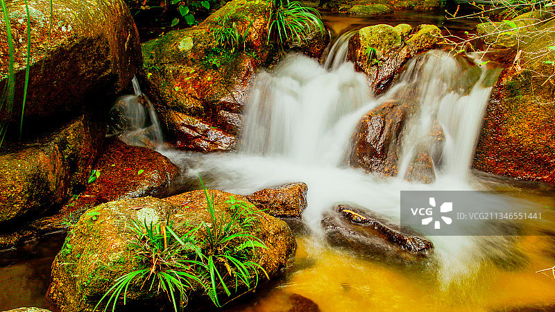广西大容山溪瀑图片素材