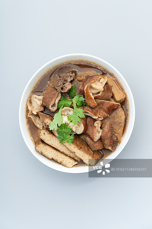 中国传统美食老北京卤煮火烧图片素材