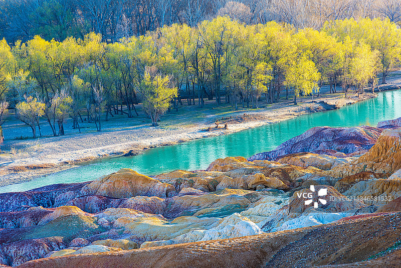 美丽的五彩滩图片素材