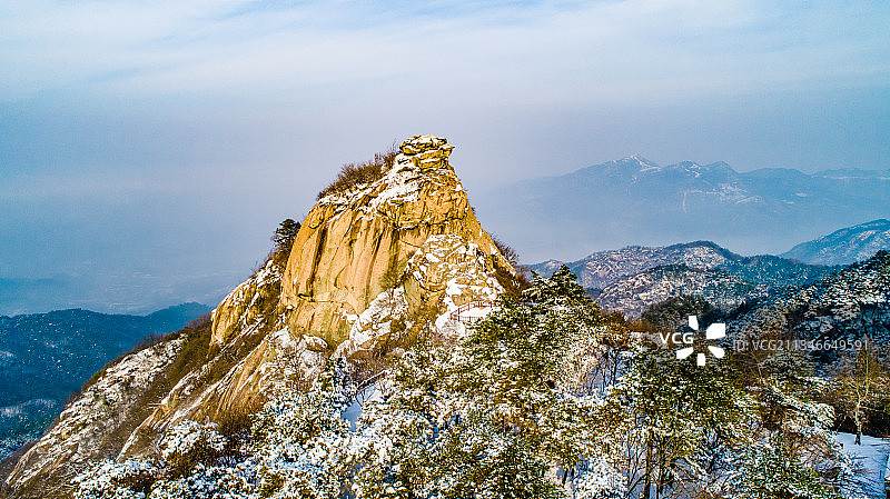 报晓峰雪景图片素材