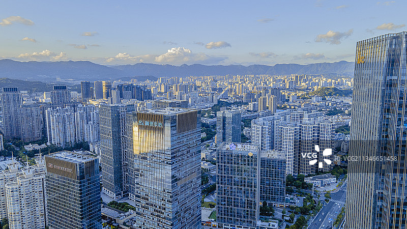 航拍福州市台江区写字楼商业大厦图片素材