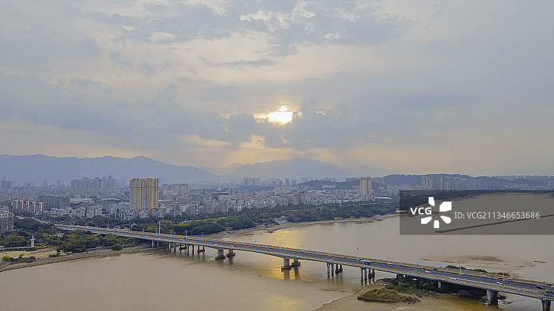 航拍福州市台江区写字楼商业大厦图片素材