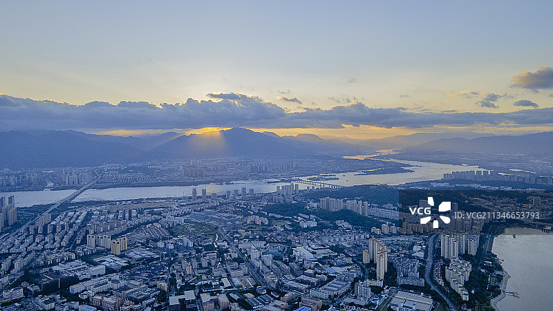 航拍福州市台江区写字楼商业大厦图片素材