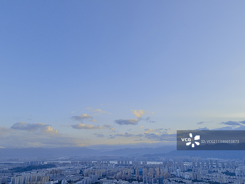 航拍福州市台江区写字楼商业大厦图片素材