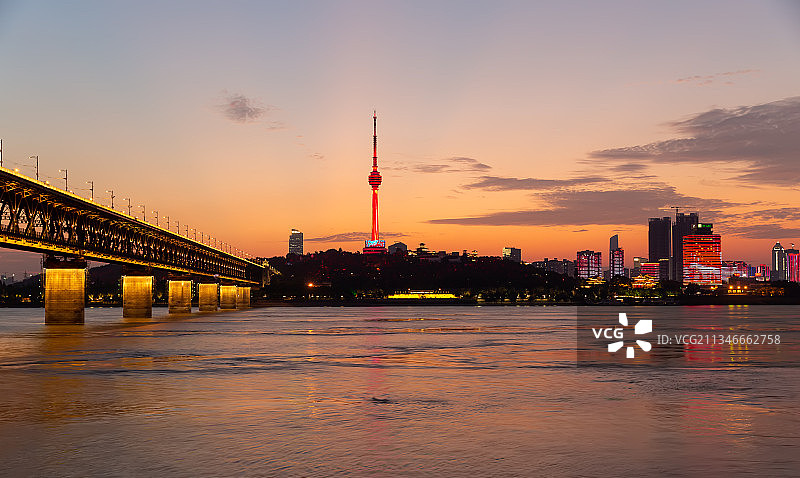 武汉龟山的黄昏图片素材