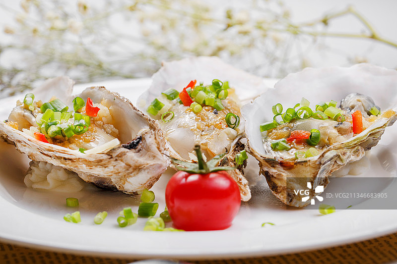 蒜蓉铁板滋补生蚝图片素材