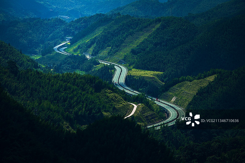 山区高速公路图片素材