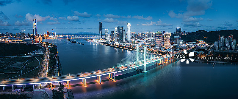 广东珠海横琴金融岛自贸区与澳门城市风光图片素材