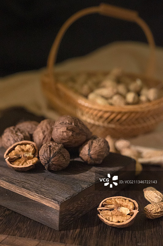 核桃花生图片素材