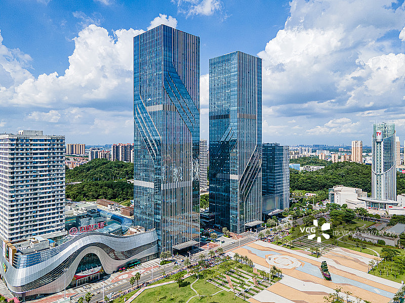 广东省江门市万达广场双子塔航拍图片素材