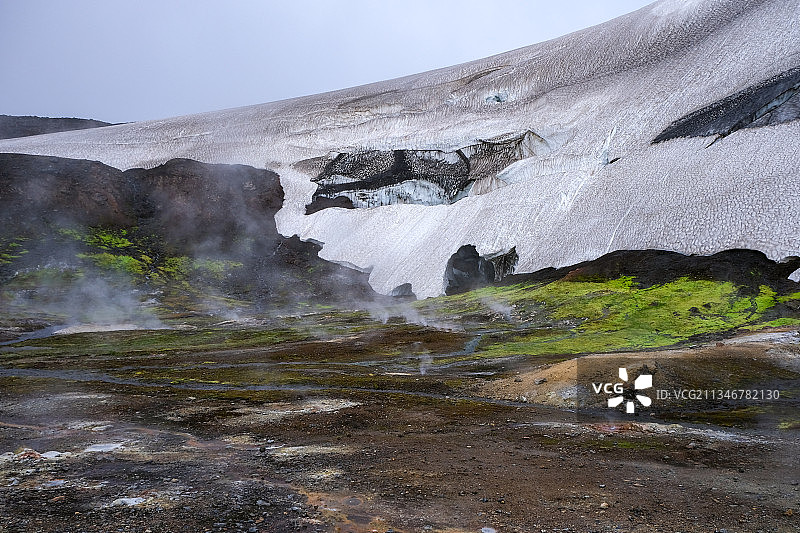 天空衬托下的风景图片素材