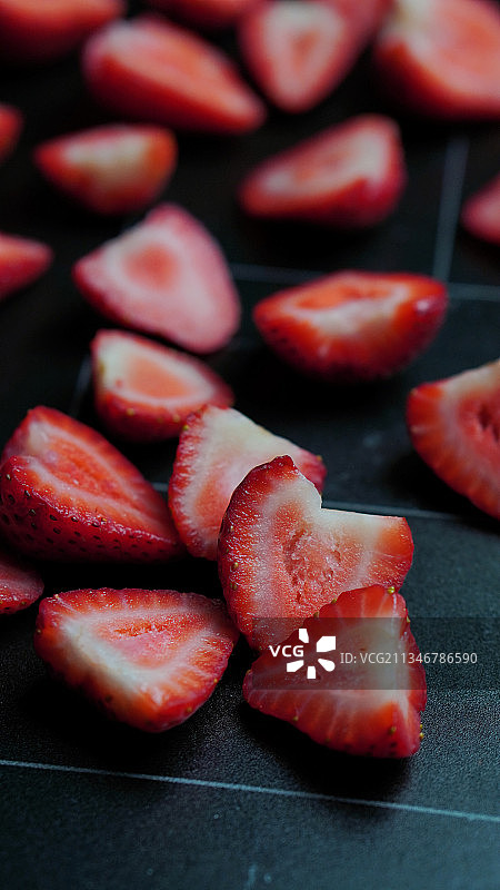 美国桌上草莓特写图片素材