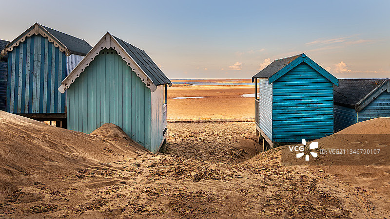 日落时分英国海滩全景图片素材