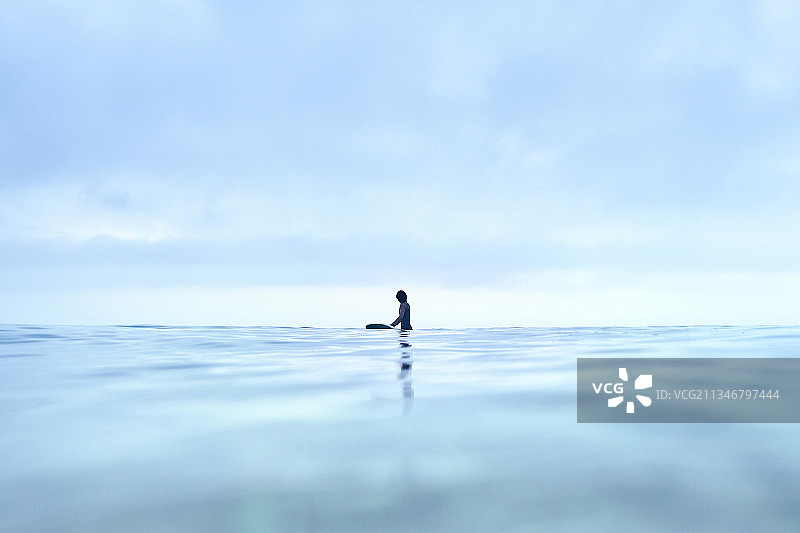 夏季冲浪海上运动极限运动水上运动图片素材