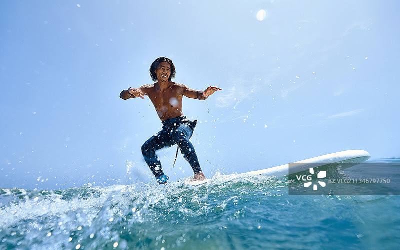 夏季冲浪海上运动极限运动水上运动图片素材