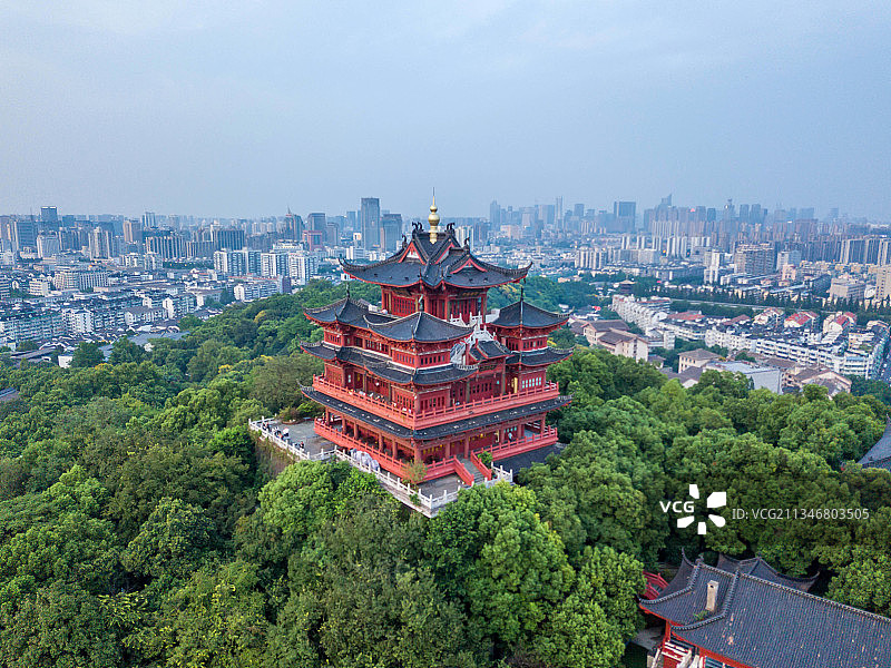 杭州吴山城隍阁航拍图片素材