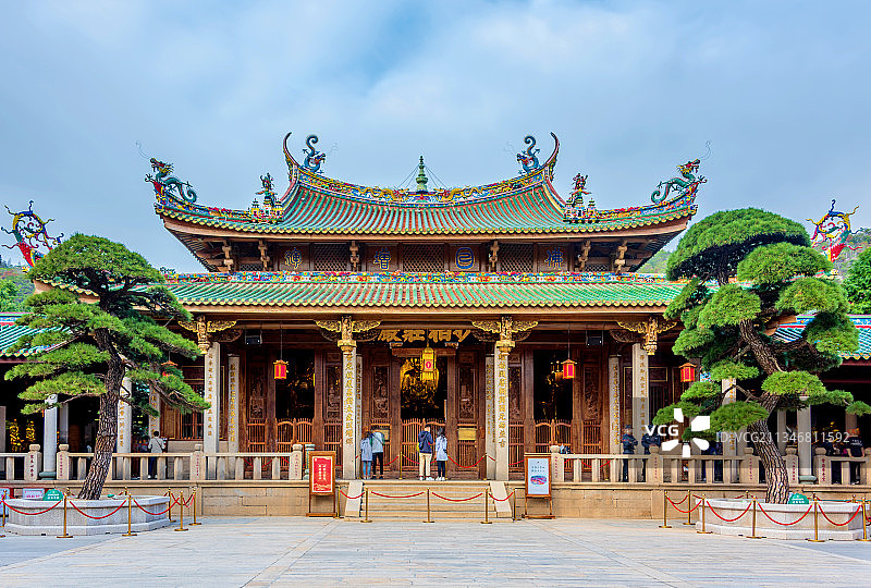 中国福建厦门南普陀寺大雄宝殿图片素材