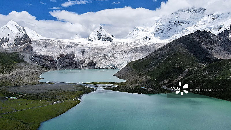藏北秘境—萨普神山图片素材