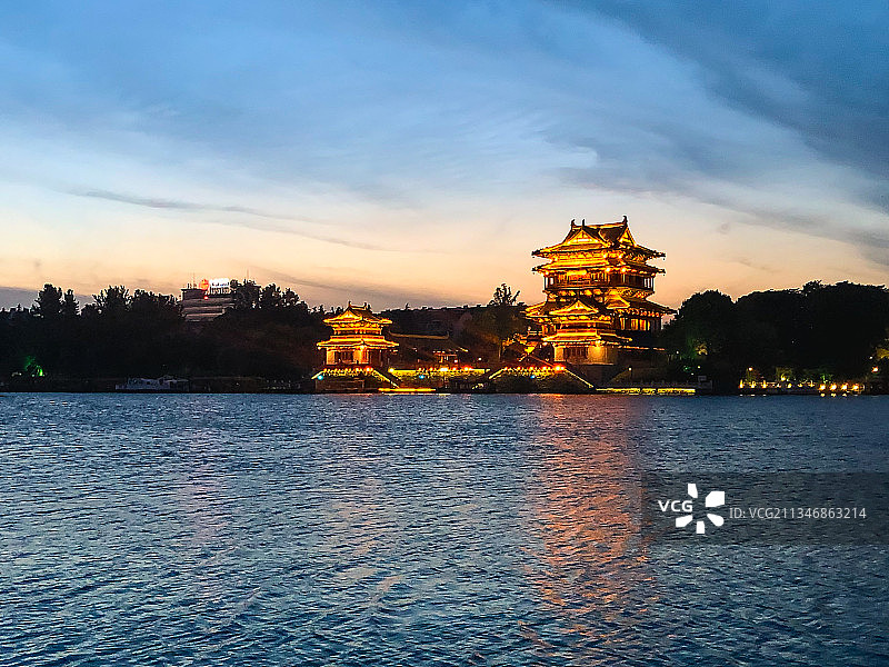 黄昏傍晚泰州凤城河景区图片素材