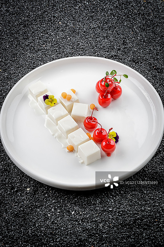 海棠果杏仁豆腐图片素材