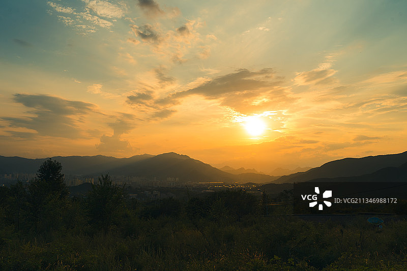 西山国家森林公园鬼笑石日落夕阳图片素材