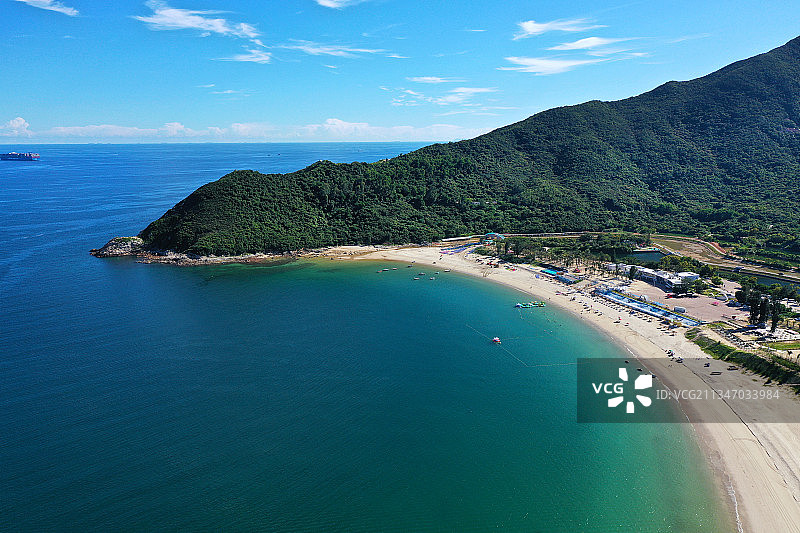 广东省深圳市大鹏新区西涌旅游度假区仙人掌沙滩情人岛航拍图片素材