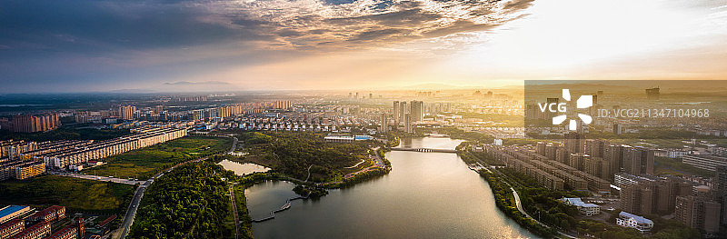 《暖阳西斜》图片素材