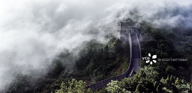 雾锁雄关图片素材