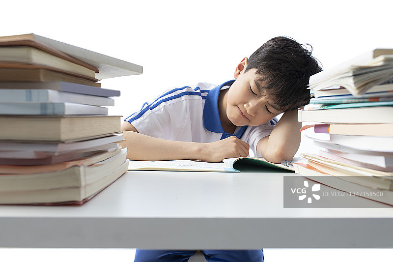 男孩学习压力大图片素材