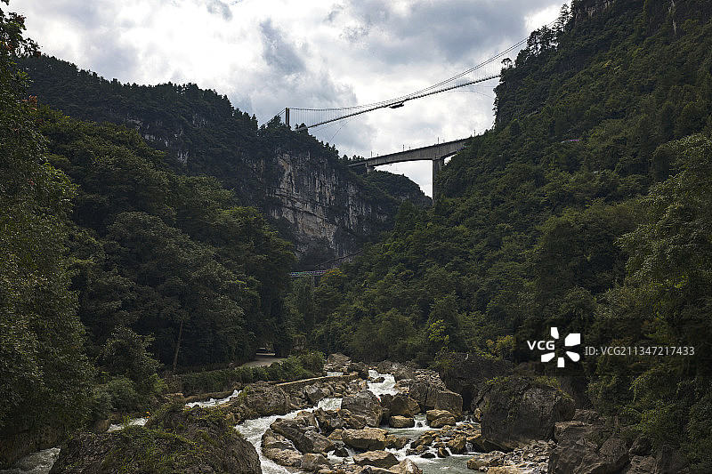 中国贵州贵阳市开阳县南江镇南江大峡谷喇叭口风光图片素材