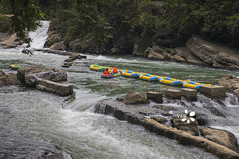 中国贵州贵阳市开阳县南江镇南江大峡谷喇叭口风光图片素材