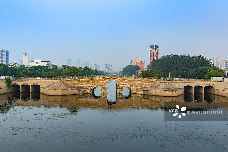 北京通州历史遗迹八里桥图片素材