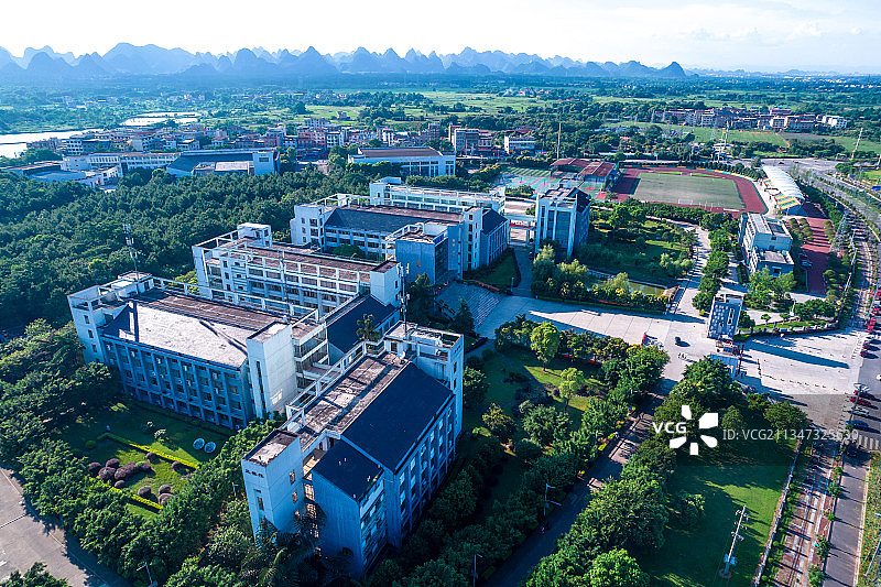 广西桂林的大学高校建筑航拍图片素材