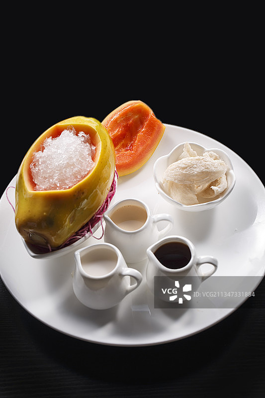 夏威夷木瓜炖雪蛤图片素材