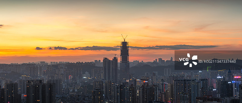 贵阳市碧桂园贵阳中心日落全景图片素材