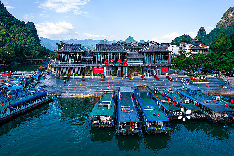 桂林山水桂林兴坪风景区航拍图片素材
