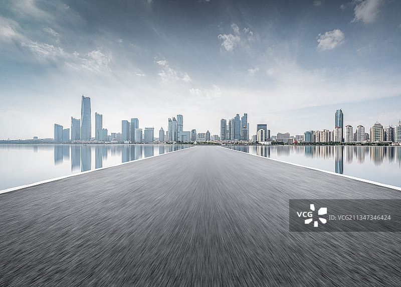 海边柏油路图片素材