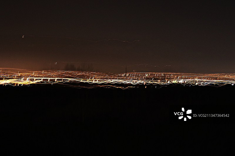 夜间城市灯光景观鸟瞰图图片素材