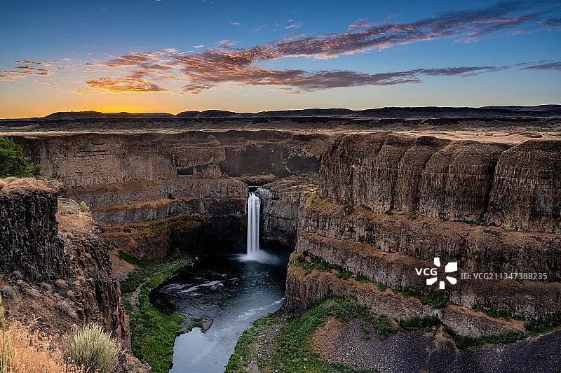 帕卢斯瀑布日落美景，华盛顿州，美国图片素材